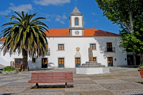 As Visitas obrigatórias que tens de fazer na Nazaré Antiga Casa da Câmara da Pederneira