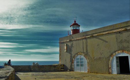 Lighthouse of Fort of São Miguel Arcanjo // GoNazare your Local Touristic Guide