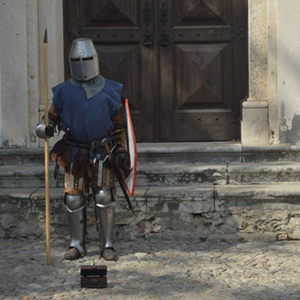 Escape Room Óbidos - A Idade das Trevas - GoNazaré Guia Turístico de Nazaré fotografia de guerreiro medieval 2024