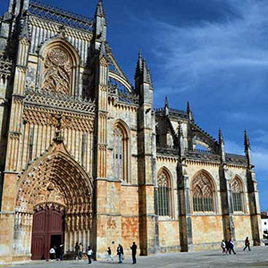 Mosteiro da Batalha Visita Guiada Privada - Nazaré o Guia Turístico Oficial da Vila 2025